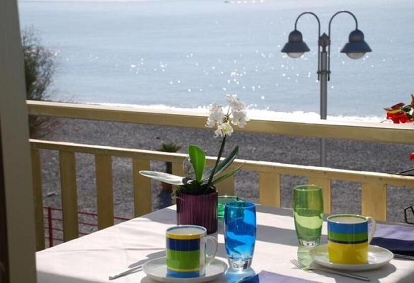 اتاق استاندارد چهار تخته, Piccolo Paradiso