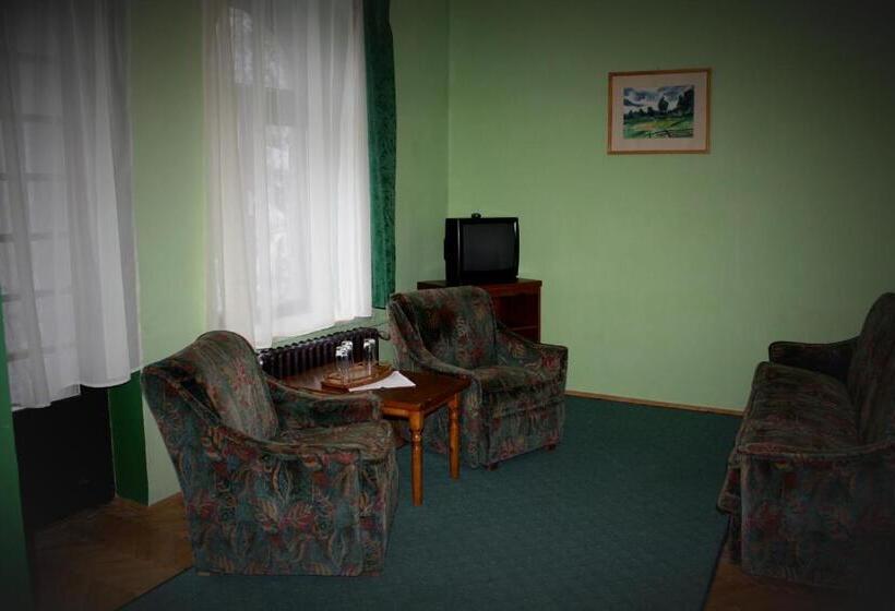 Номер Стандарт Трехместный, Tivoli