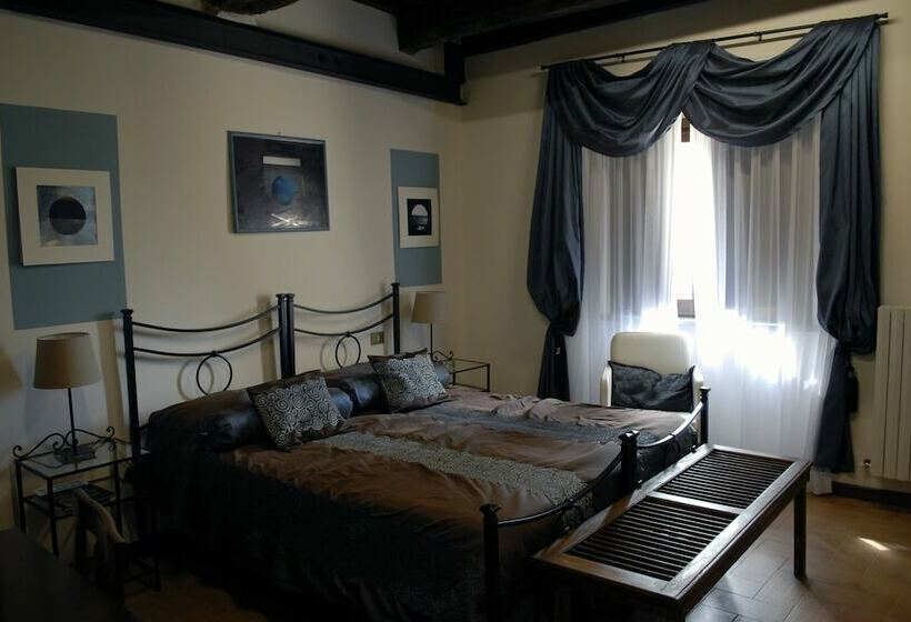 Номер Стандарт, Palazzo Bonfranceschi