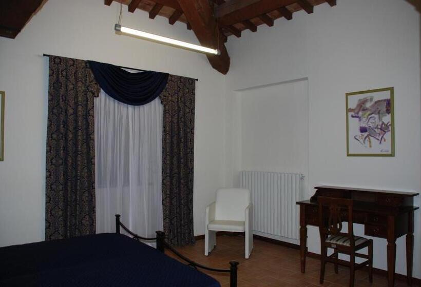 Номер Стандарт, Palazzo Bonfranceschi