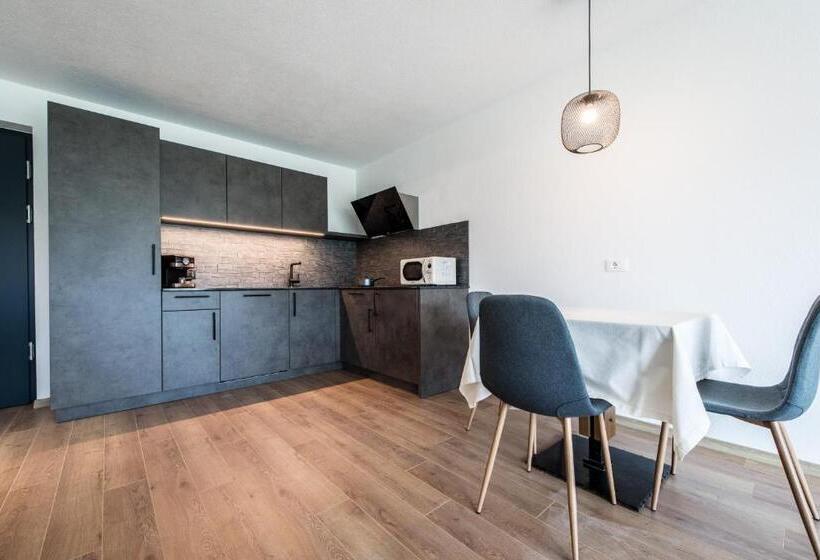 Апартаменты 1 Спальня Вид на Сад, Chalet Kristall   Dolomites Garden Chalet
