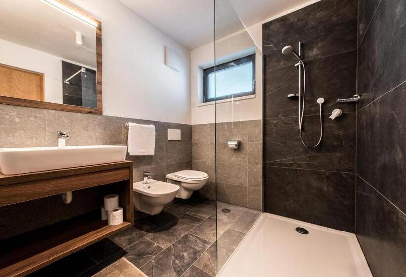 Апартаменты 1 Спальня с Видом, Chalet Kristall   Dolomites Garden Chalet
