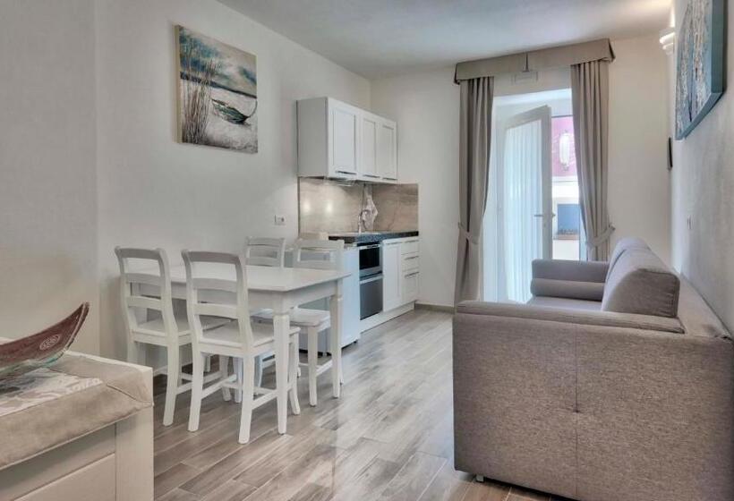 １ベッドルームアパートメント, Smart Suite & Apartments