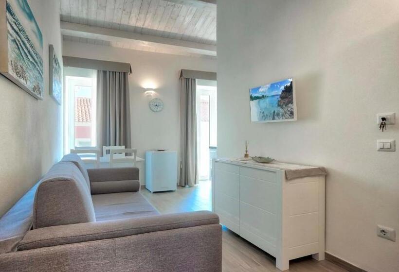 １ベッドルームアパートメント, Smart Suite & Apartments