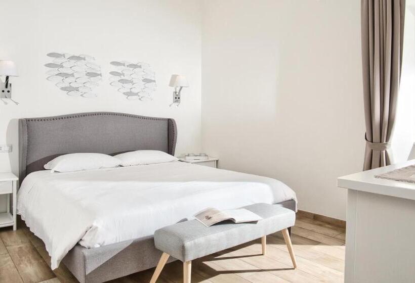 コンフォートルーム, Smart Suite & Apartments