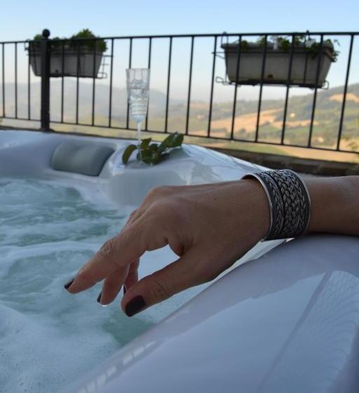 Полулюкс, Villa Tamara Country & Spa Suites