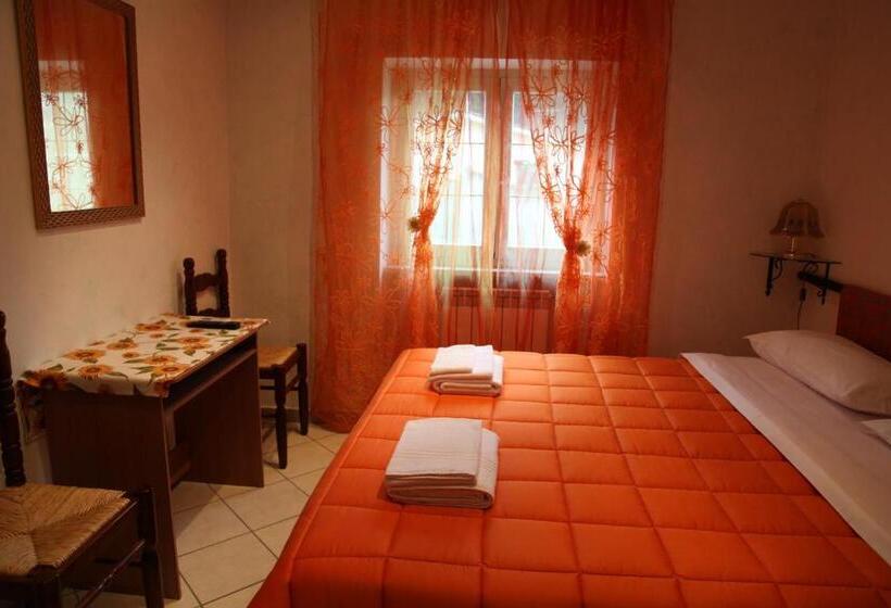 Номер Стандарт Вид на Горы, Casa Del Girasole
