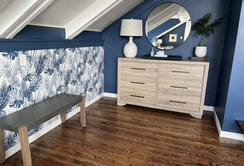 Пентхаус, Ocean View Inn