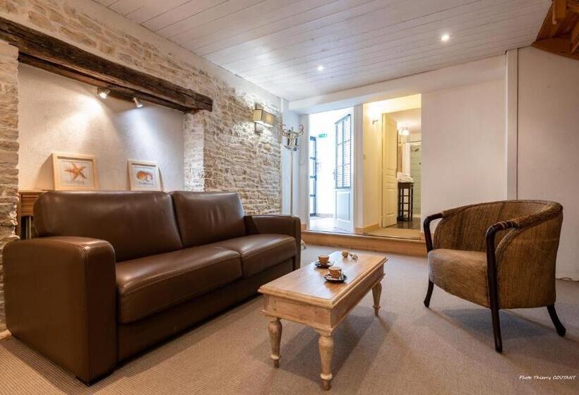 סוויטה, Hôtel Le Vieux Gréement