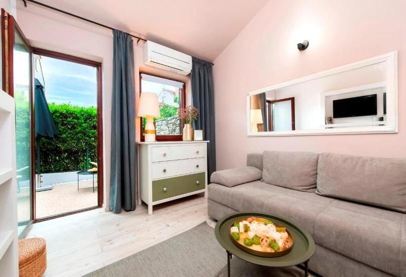 Premium room with terrace, Villa B&b Marina & Parking Free