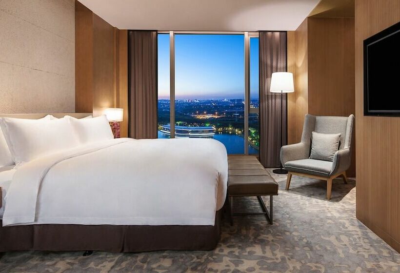 جناح, Holiday Inn Nanjing Qinhuai South, An Ihg