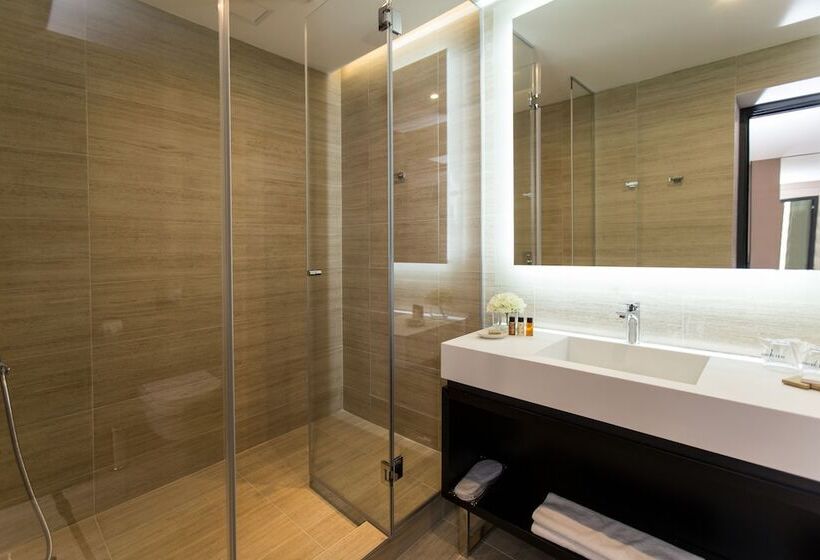 سوییت اجرایی, Dominic Smart & Luxury Suites  Republic Square