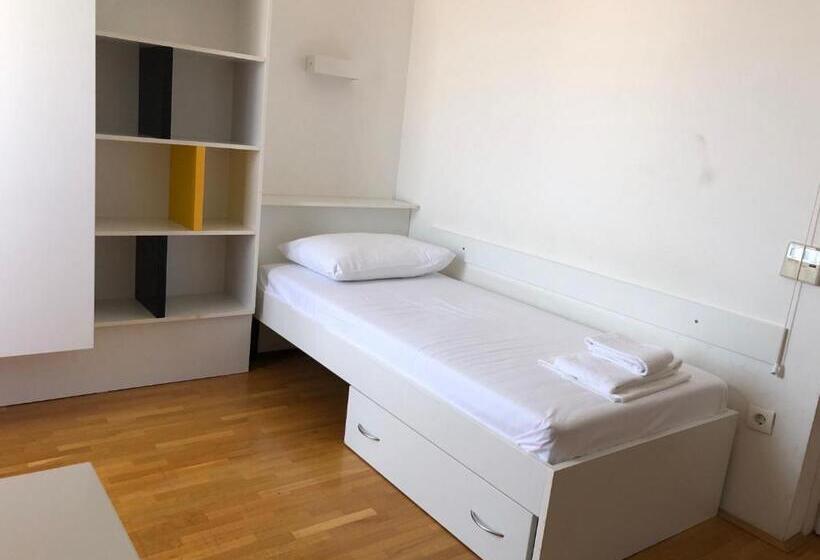 适合残疾人士使用的单人标准间, Rooms Dr. Franjo Tuđman   Hostel