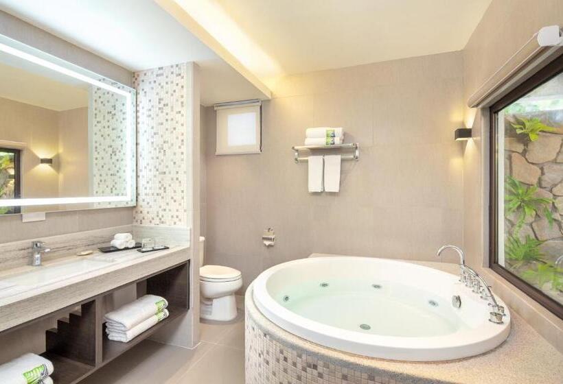 جناح مزود بجاكوزى, Solina Beach & Nature Resort