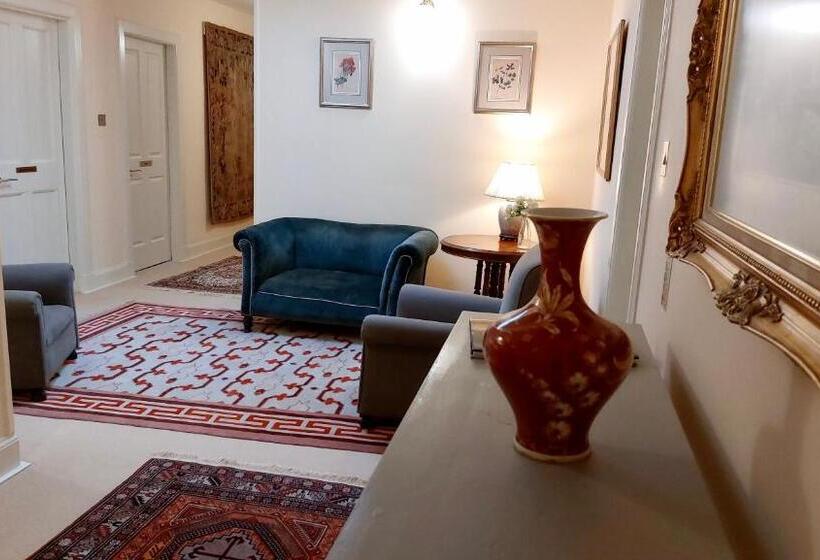 סוויטה משפחתית 2 חדרי שינה, Blervie House