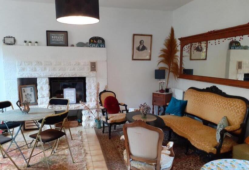 Дом 3 Спальни, Ille Flottante, Maison éclusière Et Hébergements Insolites Sur Le Canal