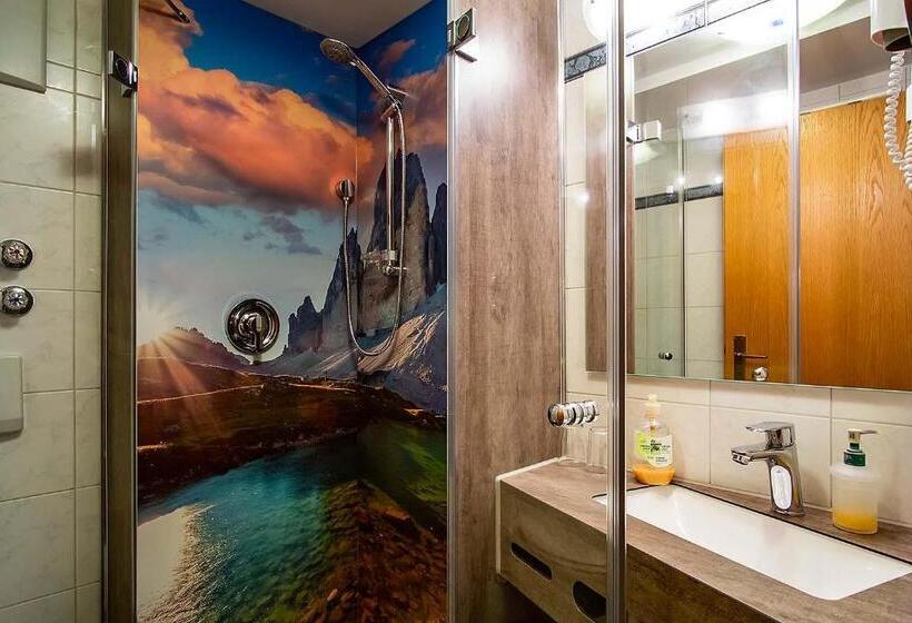 Номер Стандарт с Балконом, Landhotel Wiesbauer