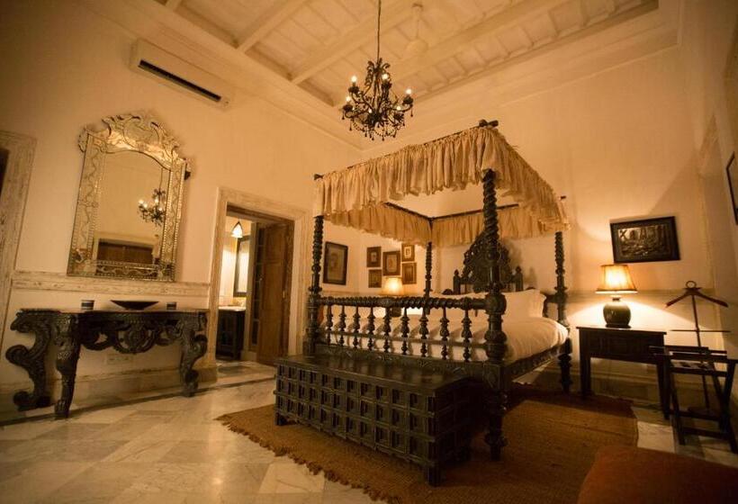 豪华套房, The Rajbari Bawali