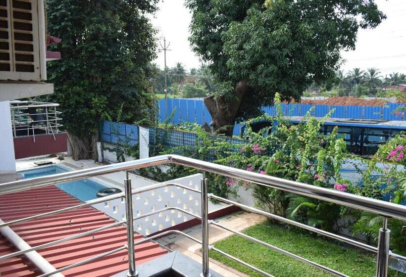 带大床的豪华间, Athi Resorts