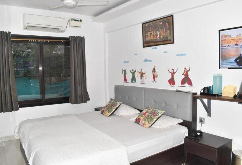 标准间, Athi Resorts