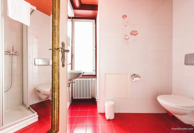 Четырехместный Номер Стандарт, Aux Chambres Du Banneret