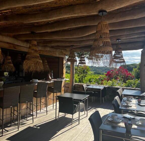 Студия Стандарт, Auberge De L Oumède
