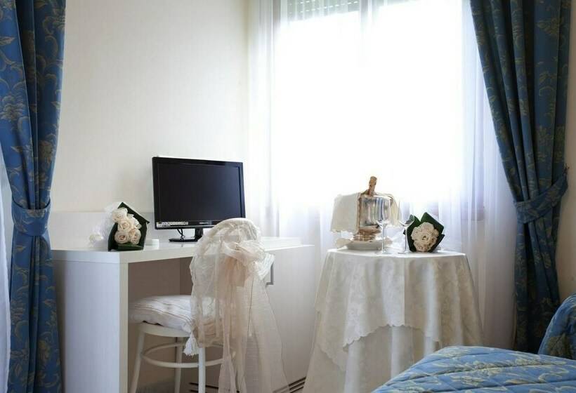 اتاق استاندارد, Ristorante Grappolo D Oro