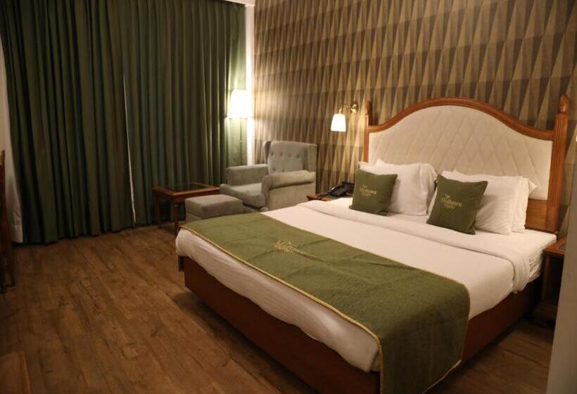 Номер Deluxe, Midtown Grand