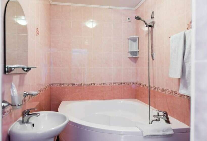 جناح, Dvoryanskaya