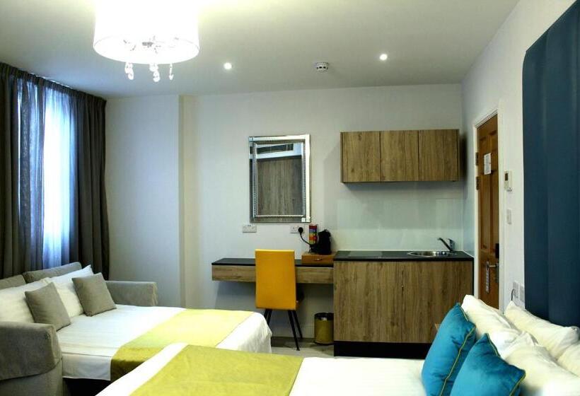 Family Suite, 1 Craven Hill Gardens