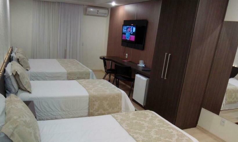 디럭스 4인 룸, Gontijo Inn