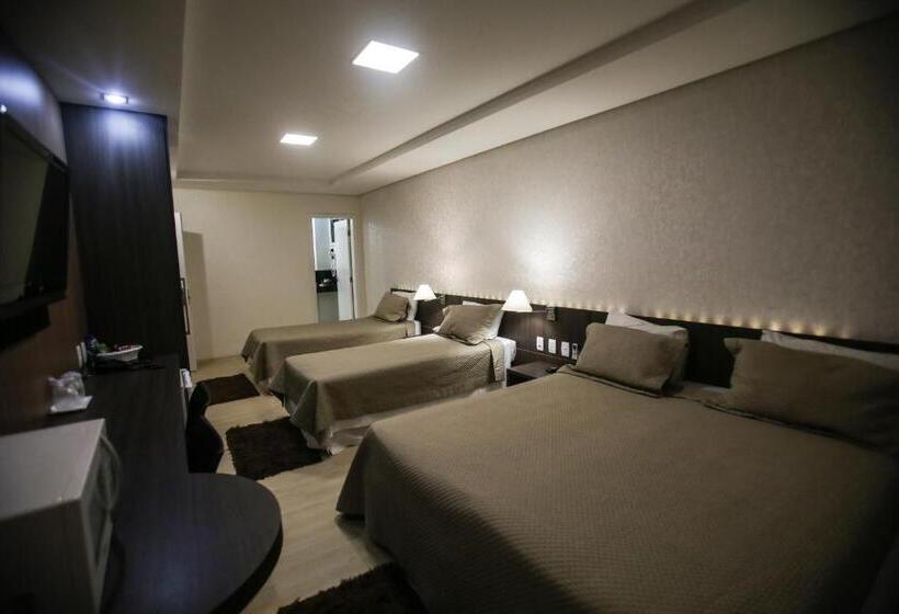 디럭스 4인 룸, Gontijo Inn