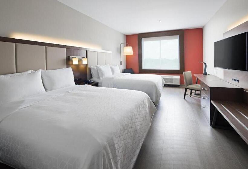 残疾人使用的带特大床的标准间, Holiday Inn Express & Suites Lubbock Central   Univ Area, An Ihg