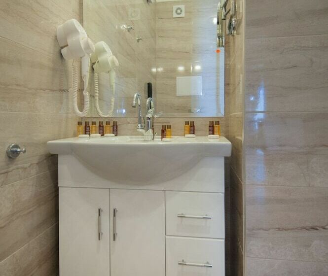 سوئیت جونیور خانوادگی, Rome Palace Deluxe   All Inclusive Premium
