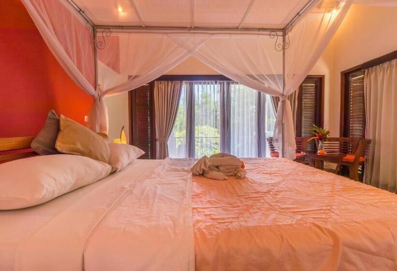 Номер Deluxe Вид на Море с Балконом, Villa Sky Dancer Bali
