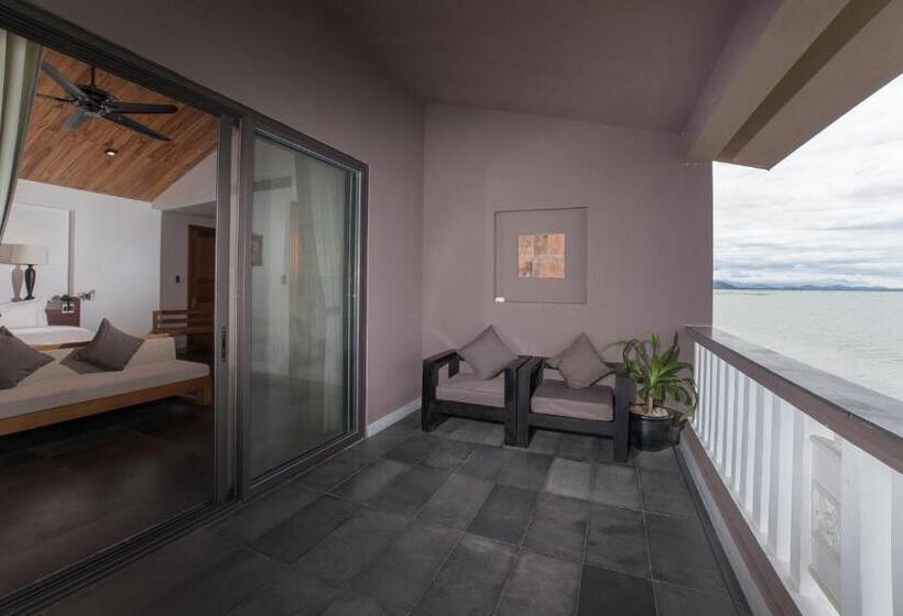 اتاق لوکس با چشم‌انداز دریاچه, Vedana Lagoon Resort & Spa
