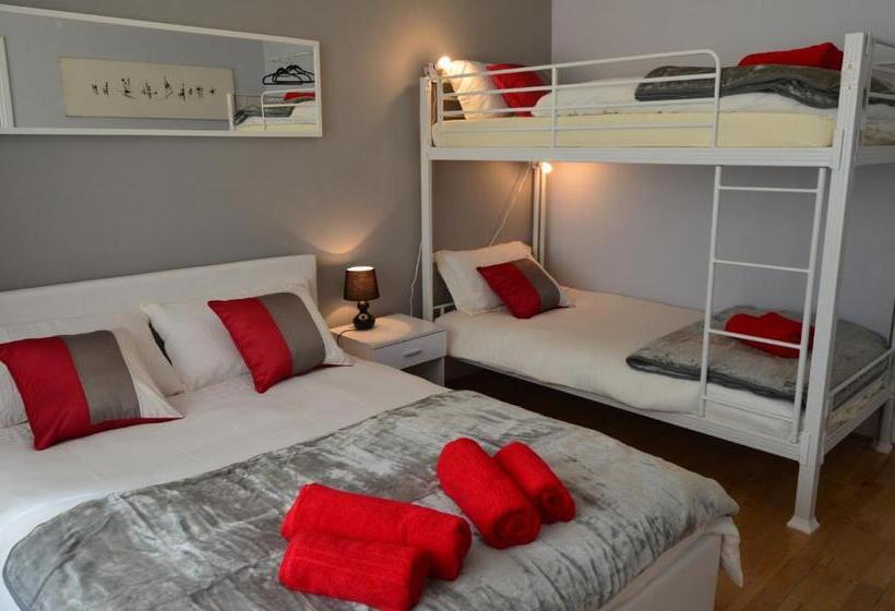 Quarto Quádruplo Standard, Old Trafford Guest House