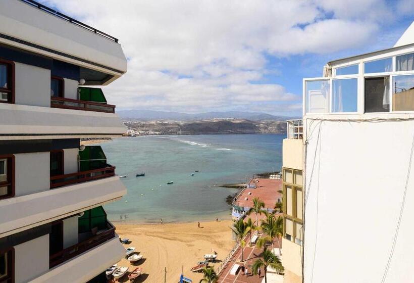 3 Bedroom Duplex Apartment, Canteras Suites