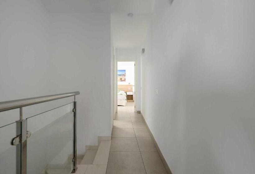 デュプレックス２ベッドルームアパート, Canteras Suites