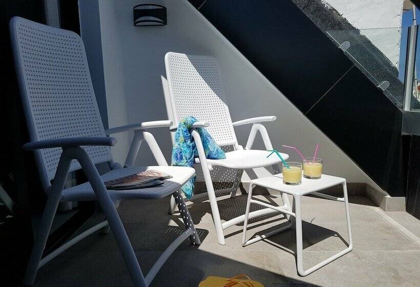 3 Bedroom Duplex Apartment, Canteras Suites
