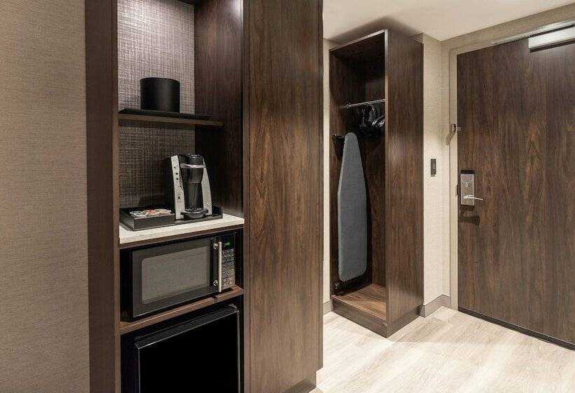 스탠다드 룸, Holiday Inn Boston Logan Airport   Chelsea, An Ihg