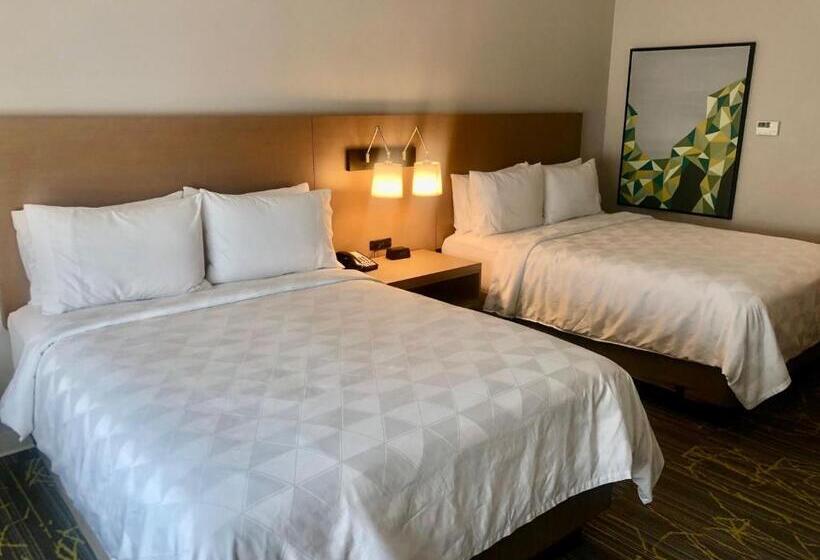 适合残疾人使用的标准间, Holiday Inn & Suites Houston Nw   Willowbrook By Ihg