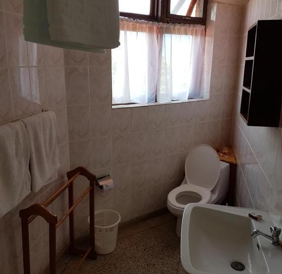 Номер Deluxe с Балконом, Ifisi Community Centre