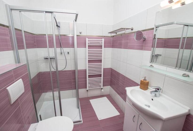 Люкс Повышенной Комфортности, Wellness Penzion Medličky