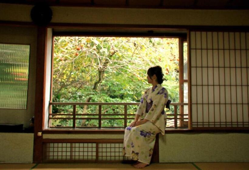 اتاق استاندارد با سرویس بهداشتی مشترک, Ougiya Ryokan