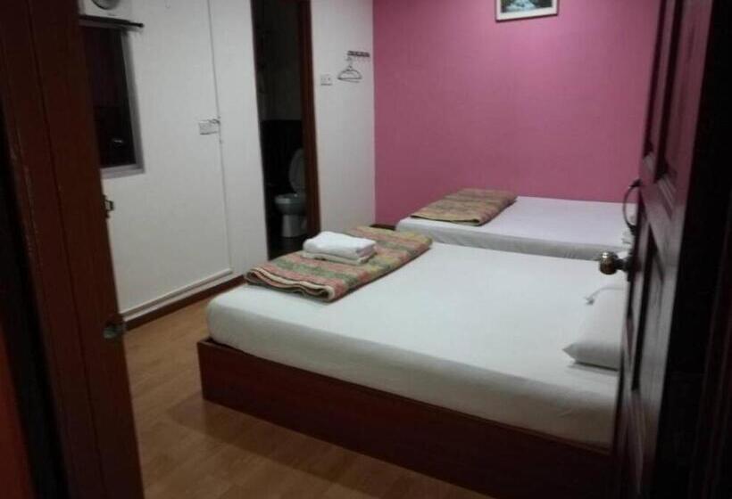 اتاق استاندارد چهار تخته, Golden Night Hotel Cameron Highlands