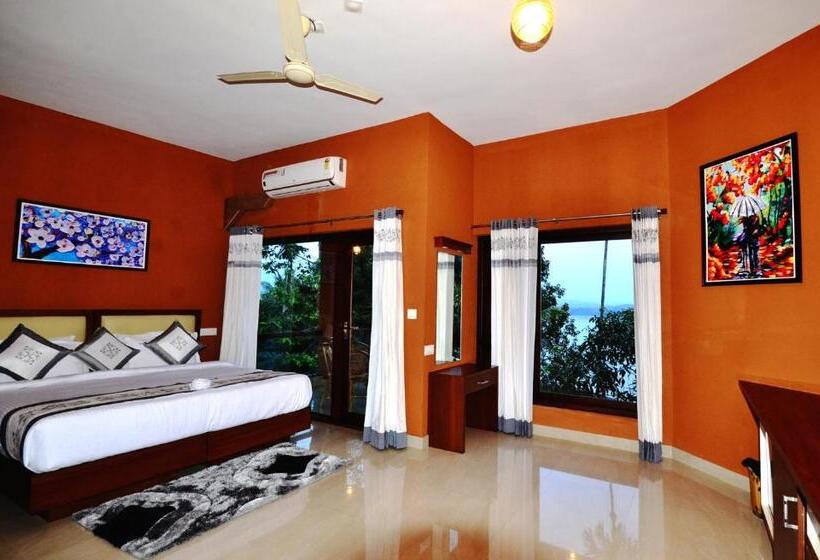 带大床的高级房间, Lakerose Wayanad Resort