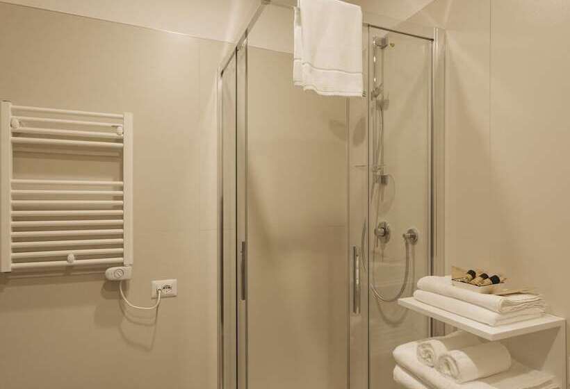 四人标准间, Livingstone B&b