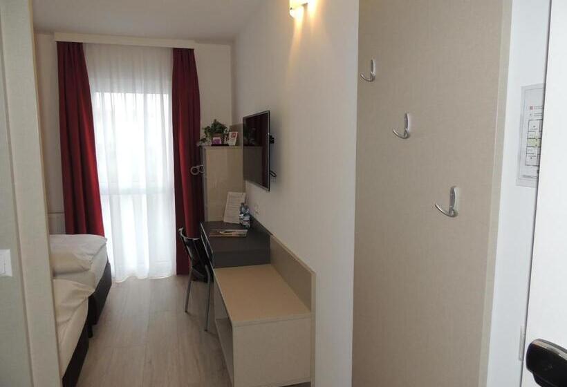 スタンダードルーム, Avia Motel Bisamberg