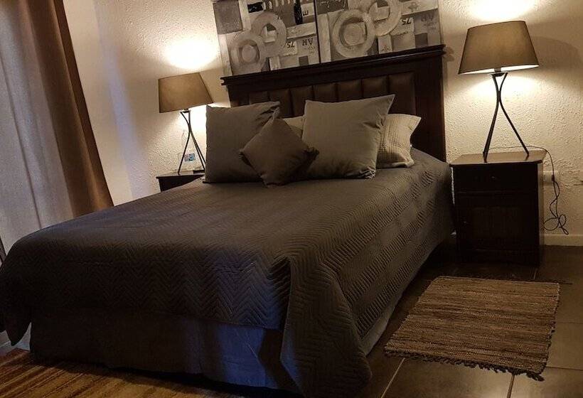 Номер Стандарт Вид на Сад, Santa Teresita Boutique
